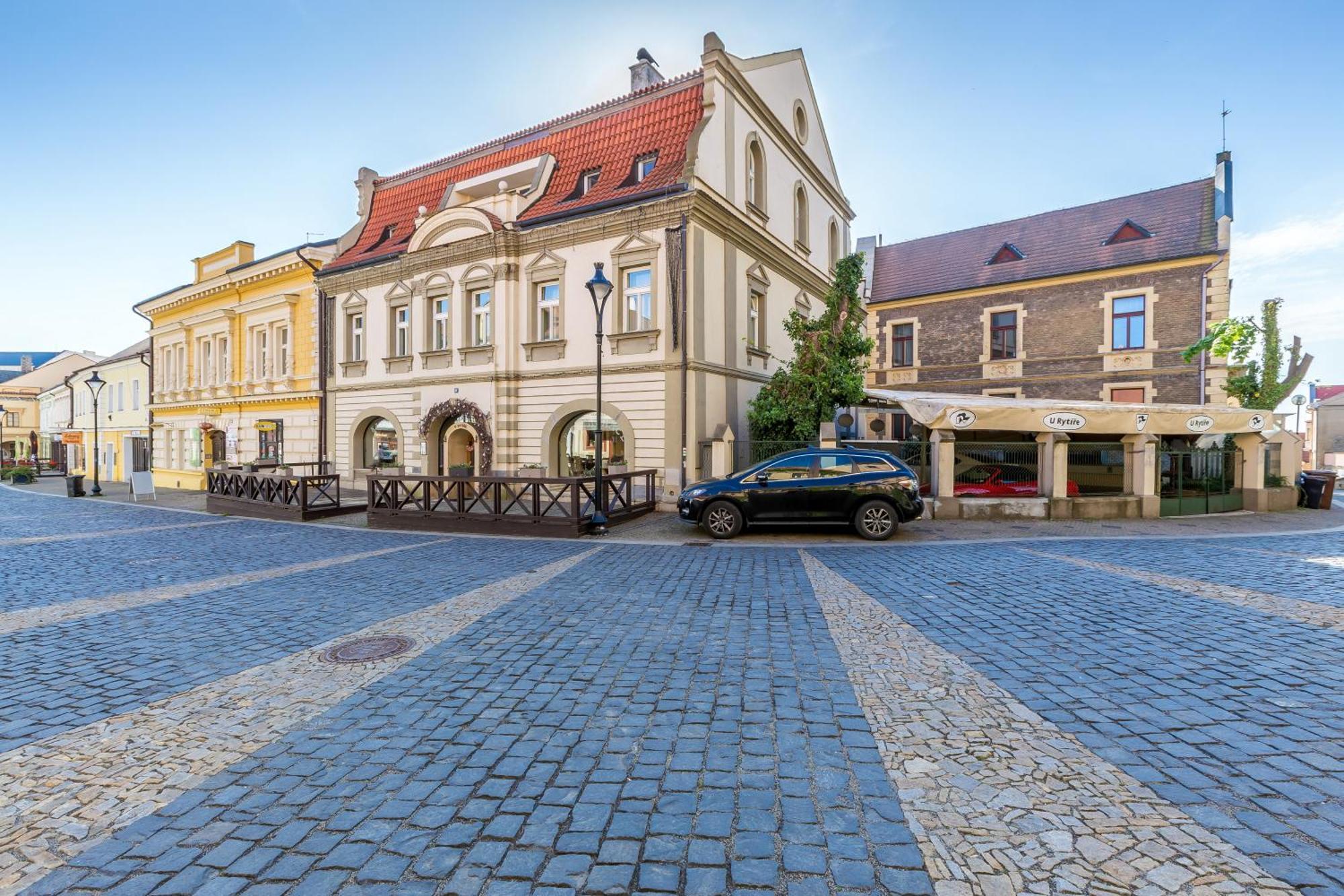 Hotel U Rytire Mělník Eksteriør billede