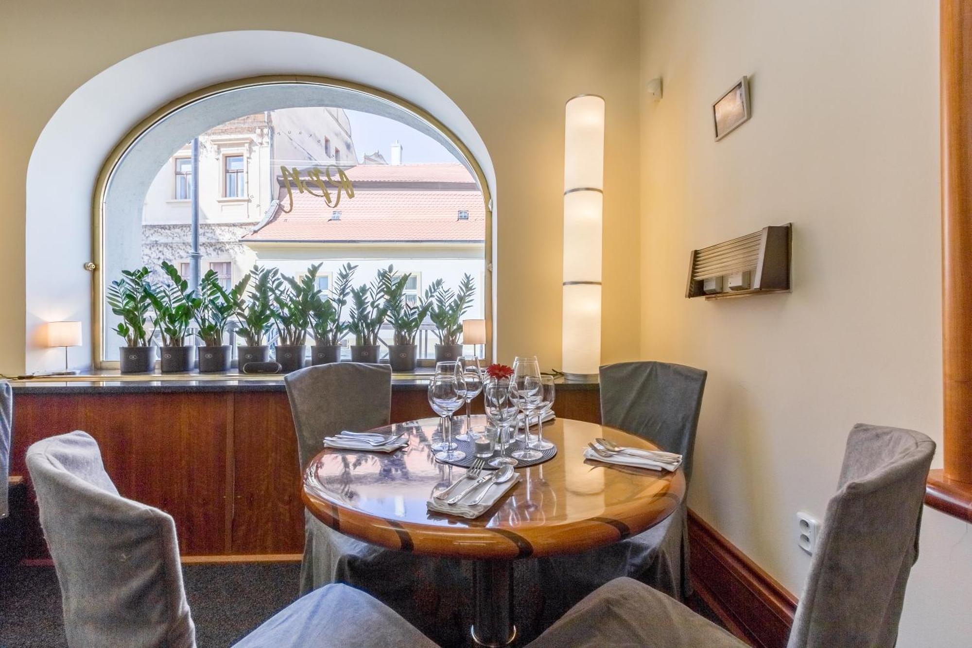 Hotel U Rytire Mělník Eksteriør billede